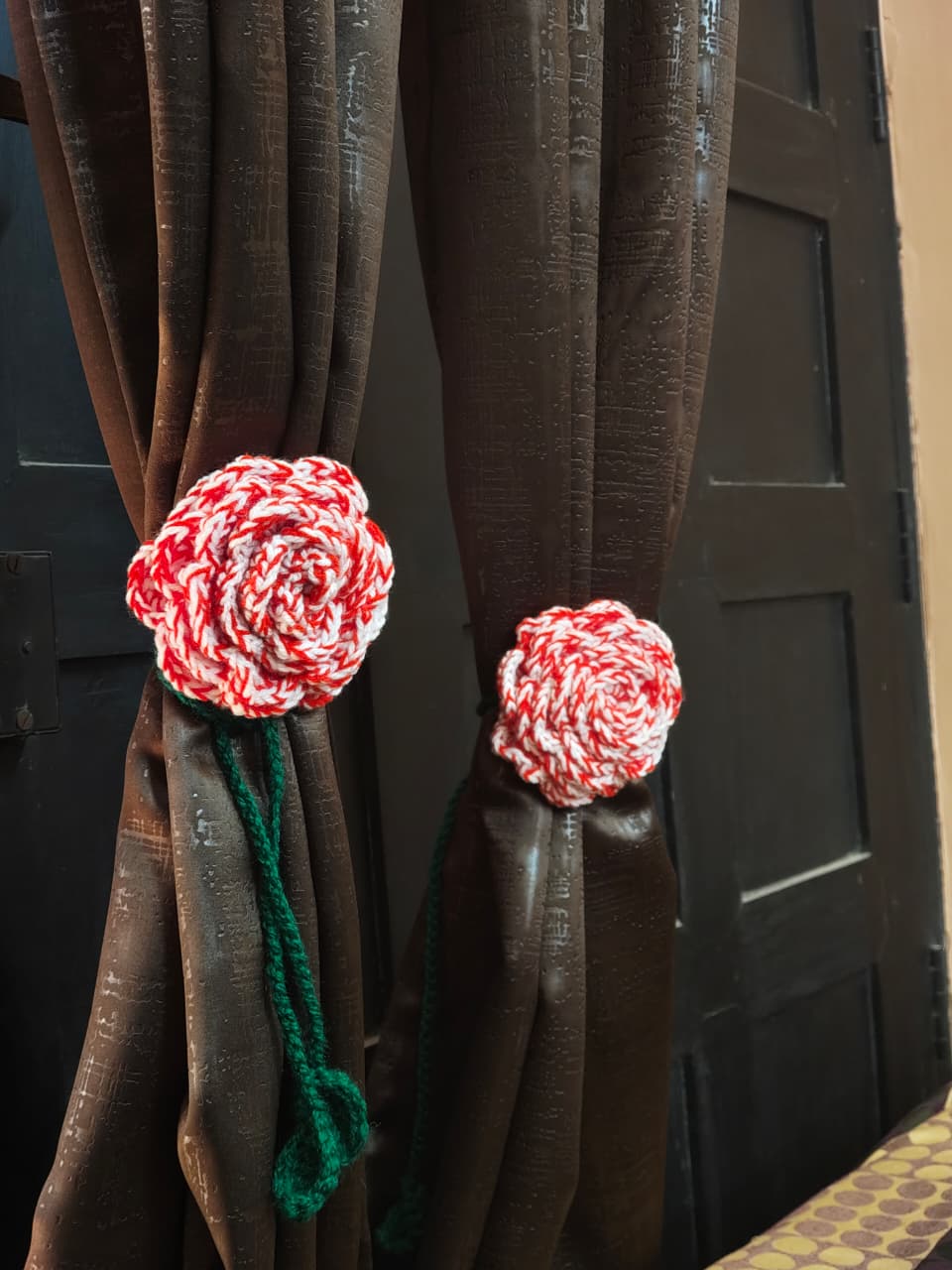 Rose Crochet Curtain Tie (pack of 2)