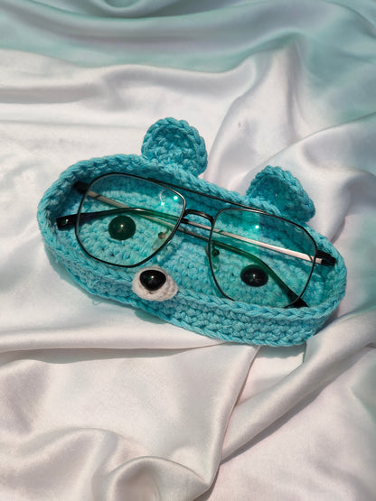 Bear With Me – Crochet Specs Stand