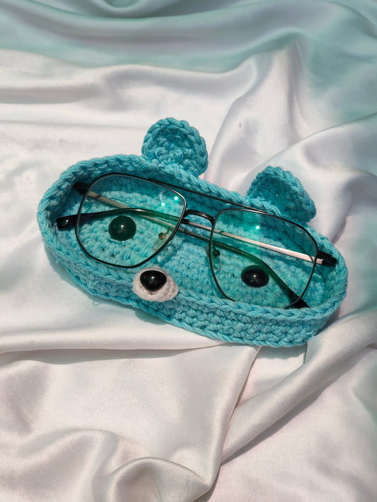 Bear With Me – Crochet Specs Stand