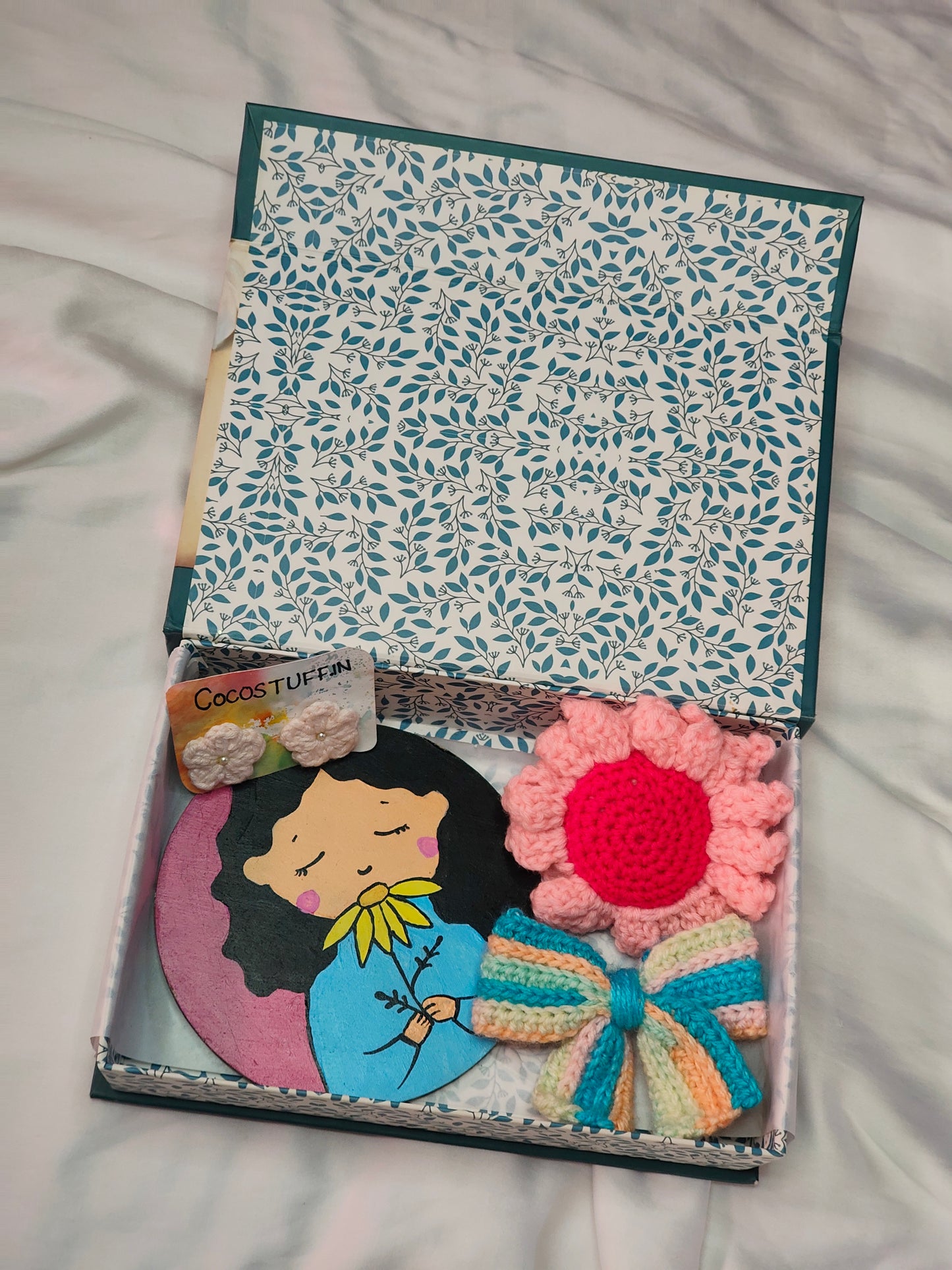 🌸 Rakhi Special Gift Combo – A Handmade Hug for Your Sister 🌸