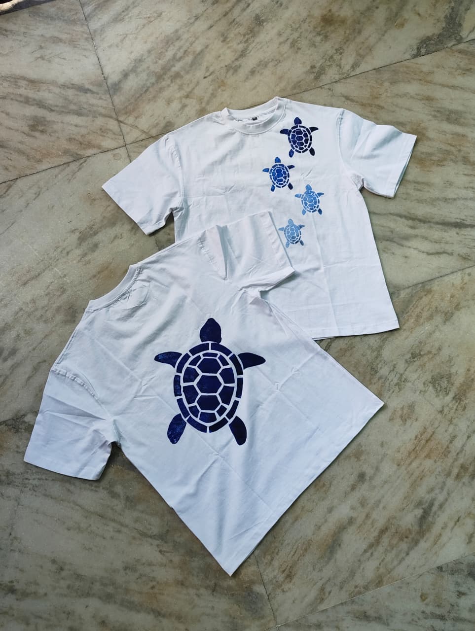 Handmade premium cotton turtle graphic t-shirt perfect for beachwear, casual outfits, and gifting.