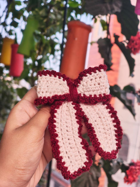 Berry Cream Crochet Bow Clip